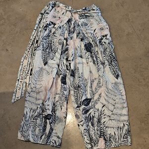 Agua Bendita Black and White Tropical Wide Leg Pants